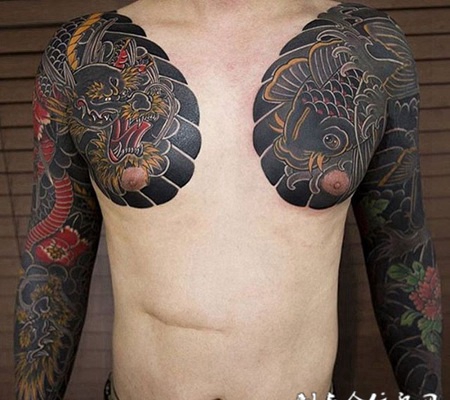 鱼跃化龙，双半甲神龙与鲤鱼纹身图案