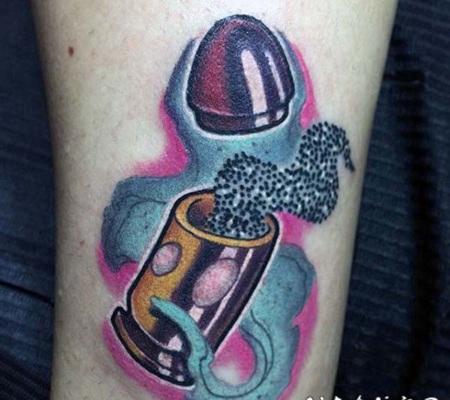 惊人的3D彩色子弹腿部纹身图案