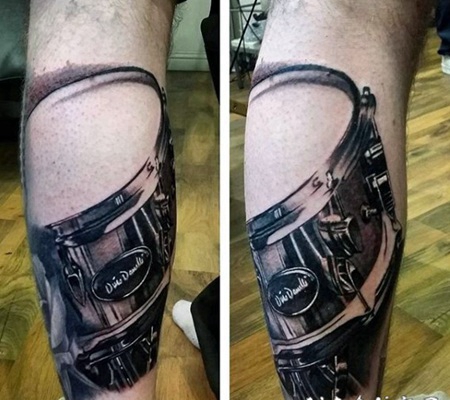 小腿黑白3D现代鼓纹身图案