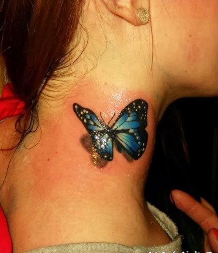 颈部惊人的逼真彩色蝴蝶3D纹身图案