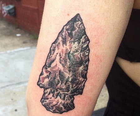 3D好看的彩色古代兵器手臂纹身图案