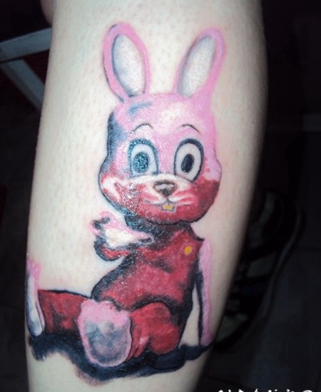 3D卡通风格的彩色兔子纹身图案