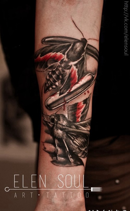 手臂3D风格可爱的彩色飞蛾纹身图案