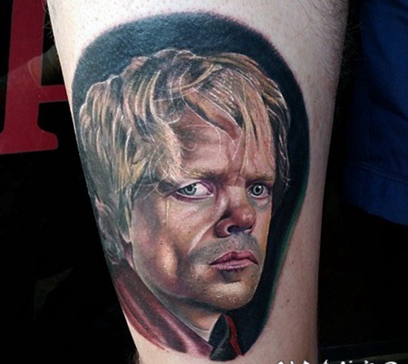 大腿3D写实的著名男演员肖像纹身图案