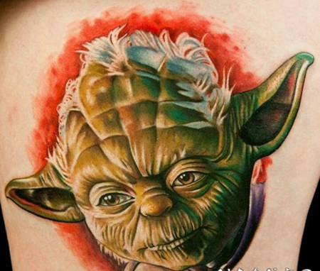 非常逼真的3D彩色星球大战尤达大师纹身图案