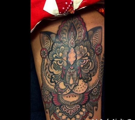 手臂3D风格的彩色美丽老虎图腾纹身图案