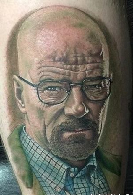 非常逼真的3D男性肖像大腿纹身图案