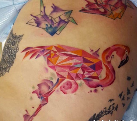 3D独特的彩色钻石与火烈鸟几何纹身图案