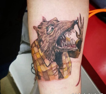 手臂卡通彩色的3D老鼠纹身图案