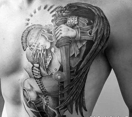 胸部3D黑白天使战士纹身图案