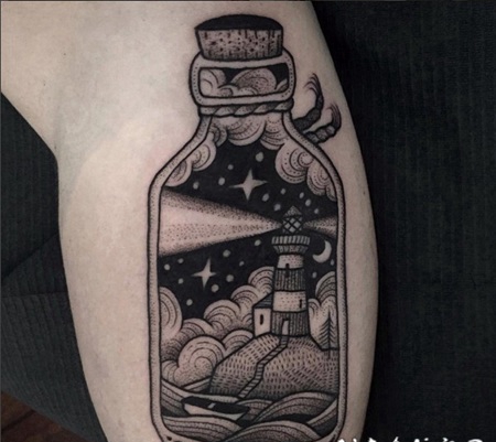 3D有趣的黑色瓶子与星空灯塔纹身图案