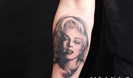 手臂3D黑白玛丽莲梦露肖像纹身图案