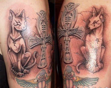 手臂古怪的3D埃及猫与十字架和圣甲虫纹身图案