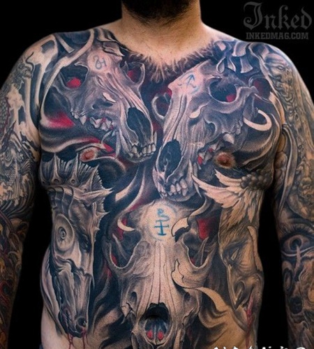 胸部彩色的3D神秘各种动物头骨纹身图案