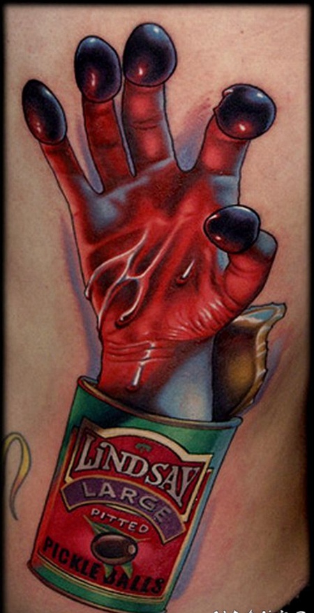 手臂3D多彩的外星人手和橄榄桶纹身图案