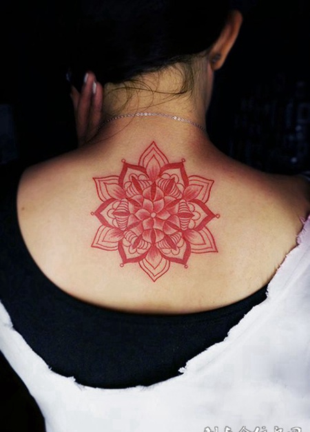 火轮曼陀罗，后背个性图腾纹身