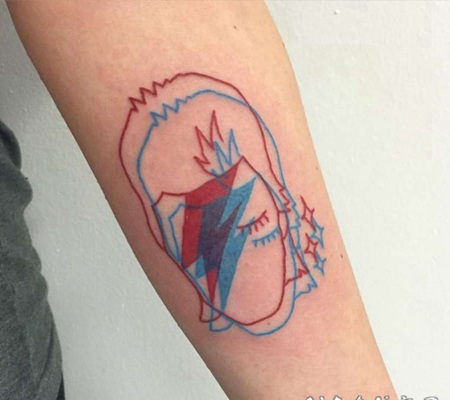 手臂3D彩色的女人脸轮廓纹身图案