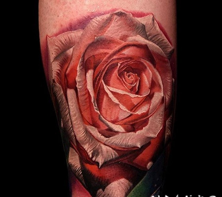 3D风格的红色玫瑰手臂纹身图案