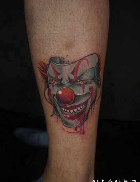 小丑面具，手臂小丑纹身