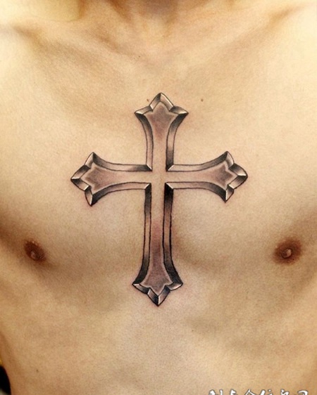 胸前十字架纹身