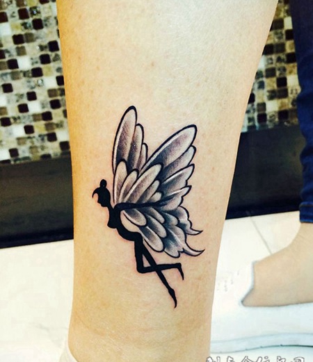 今夜天使降临，腿部好看的小精灵纹身