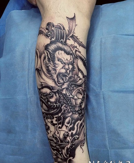 金箍当头，小腿斗战胜佛霸气纹身