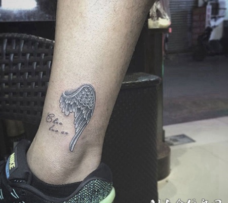 可爱的天使羽翼，脚踝个性翅膀纹身
