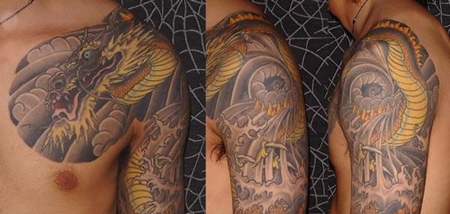 半甲金色龙纹身图案