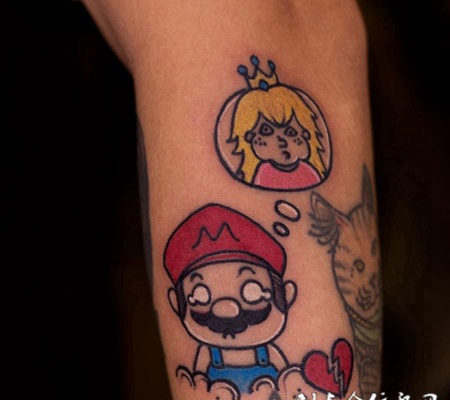 腿部很Q的超级玛丽纹身