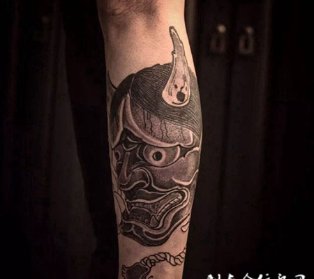 因爱生恨，小腿般若个性纹身