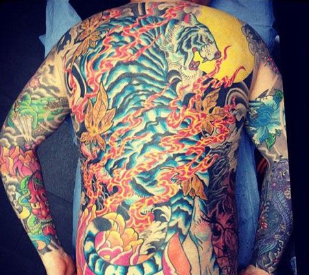 满背白虎纹身图案