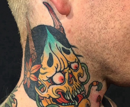 脖子个性的般若骷髅纹身图案