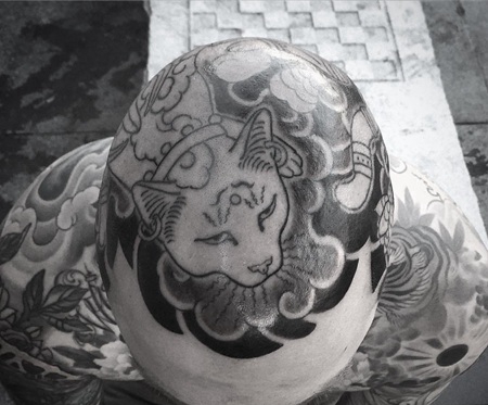 头部日式风格猫纹身图案