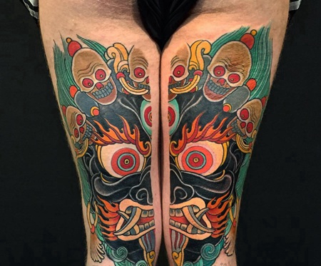 双腿部头顶带骷髅圈大黑天纹身图案