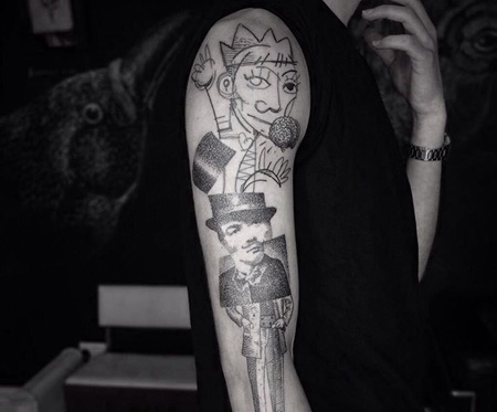 大臂个性抽象的人物纹身图案