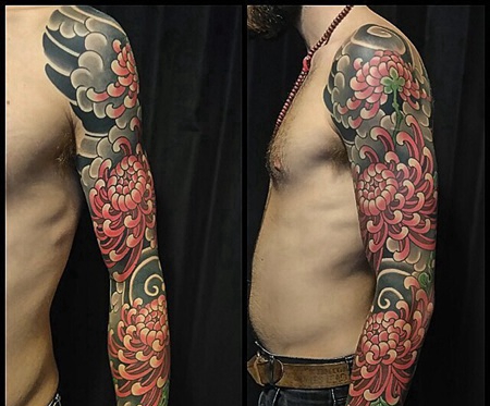 精致的花臂菊花纹身图案