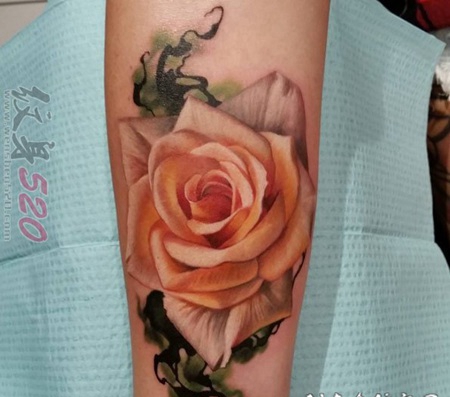 娇艳的彩绘技巧抽象线条文艺花朵纹身图案