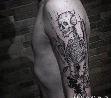 行尸走肉，手臂骷髅纹身