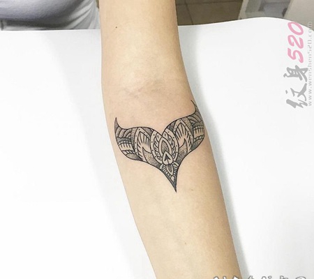 黑色线条素描创意个性小图案纹身图案