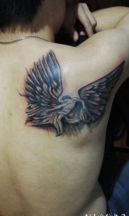折翼人间的天使，后背天使纹身