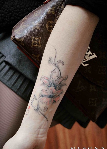 相亲相爱，百年好合，手臂纹身