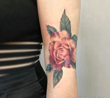 女生文艺小清新唯美花朵纹身图案