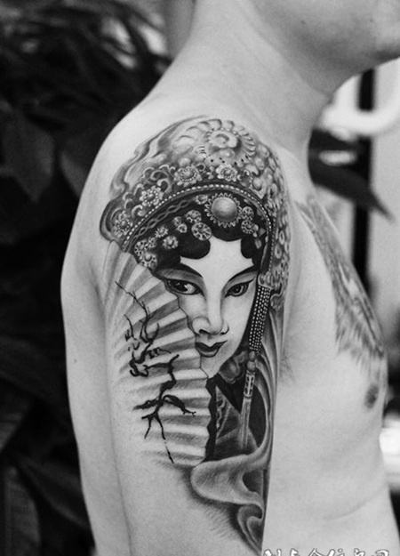 人生如戏，手臂花旦纹身