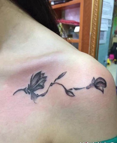 女生锁骨小纹身图片 女生小清新锁骨纹身图案大全