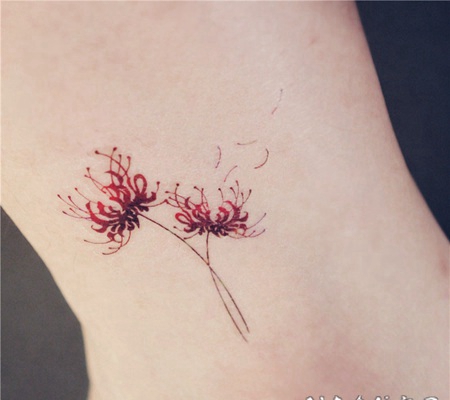 脚踝花纹身 脚踝部漂亮的花藤纹身