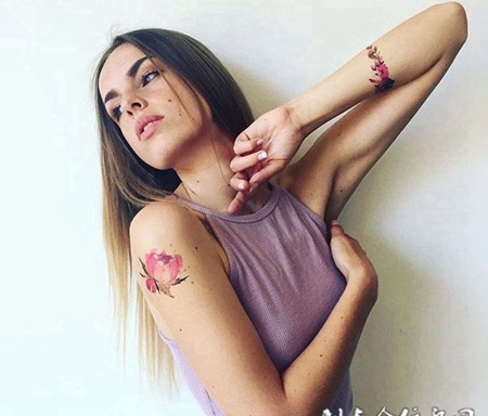 拥有艺术气质的手臂花纹刺青