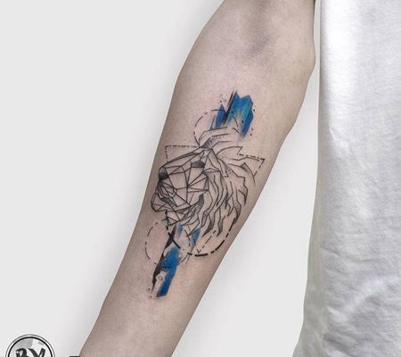 手臂创意黑色线条山纹身图片