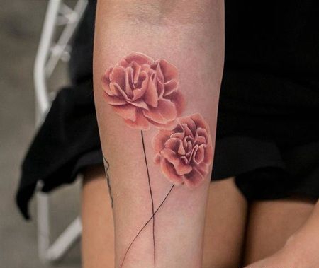 可爱的珊瑚康乃馨纹身图案