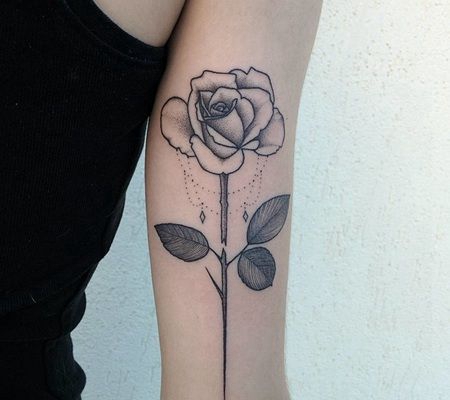 断枝的黑色玫瑰花纹身图案