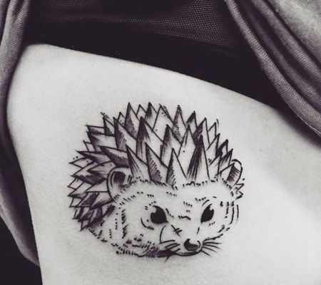 个性的黑白刺猬纹身图片